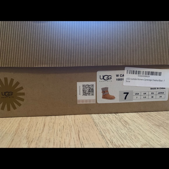 UGG Women’s Cambridge Chestnut Boot Size 7 - Picture 7 of 7